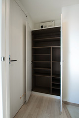 マンション　玄関収納イメージ