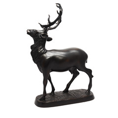 Statuette of the deer