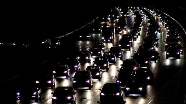 Stau auf der Autobahn in Dunkelheit, Deutschland