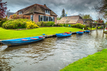 Beautiful old dutch village with traditional houses, Giethoorn, Netherlands, Europe