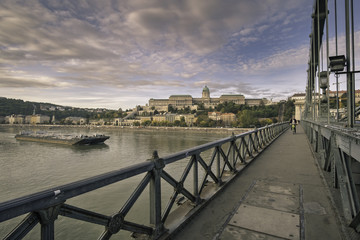 Naklejka na ściany i meble Chain bridge, river Danube and Buda palace in Budapest, Hungary