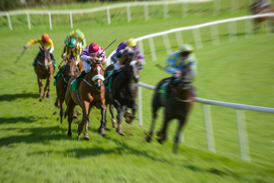horse race motion blur Galloping  speeding effect