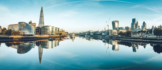 Selbstklebende Fototapete London Die Ufer der Themse
