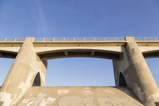 Fototapeta The Bridge Perspective