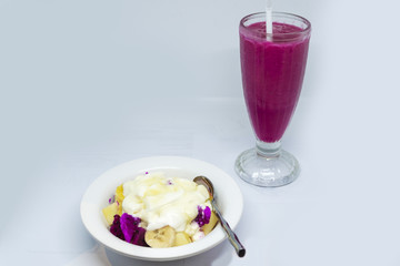 Yoghurt, Fruit and Honey