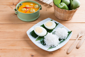 Coconut milk Curry fish and fish ball with thai rice noodle