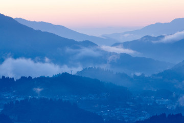 国見ヶ丘からの夜明け