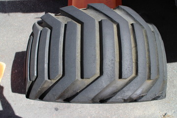 Construction machinery tire