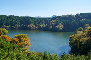 Fototapeta na wymiar 芹川ダム湖