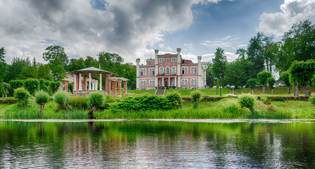 Fototapeta na wymiar Old palace in Latvia travel