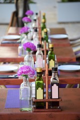 Der gedeckte Tisch im Restaurant