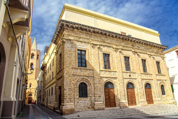 Stadttheater  Theaterplatz  Alghero Kathedrale di Santa Maria