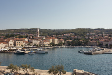 Fototapeta na wymiar Sunpetard town on the island of Brac, in the Adriatic Sea