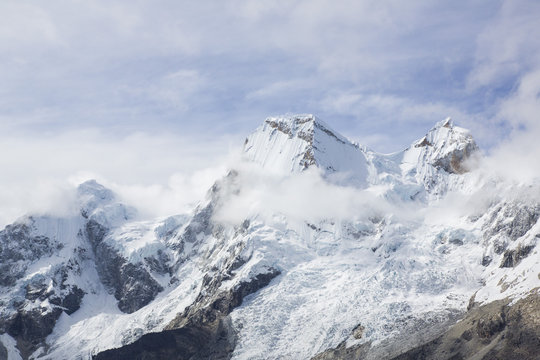 Snowcapped Huandoy massif, Cordillera Blanca, Andes, Peru