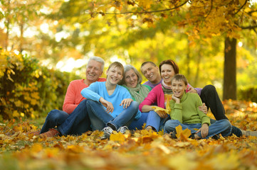 Fototapeta premium Big family having fun