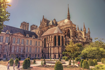Cathédrale de Reims et Palais de Tau - obrazy, fototapety, plakaty