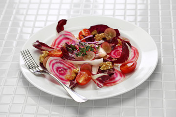 insalata di radicchio rosso con rapa rossa, italian purple red salad
