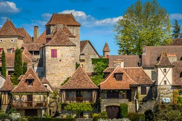 Fototapeta na wymiar Loubressac most pictorial villages of france lot region