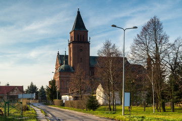 Kościół Trójcy Przenajświętszej w Bogdanowie, Polska © Senatorek