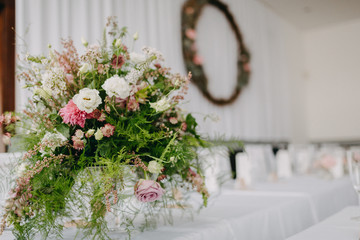 Vintage wedding dining