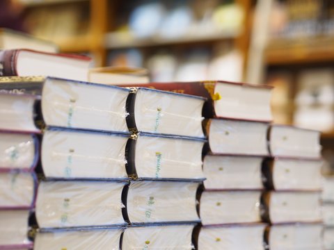 B&uuml;cherstapel - Analoges Vergn&uuml;gen f&uuml;r Leseratten