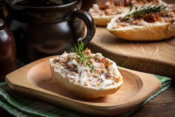 Hearty lard with greaves.