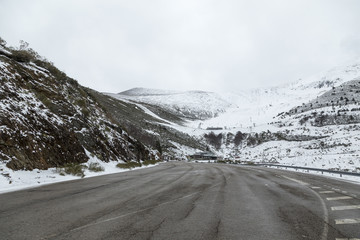 road that goes up to Valdezcaray sky station