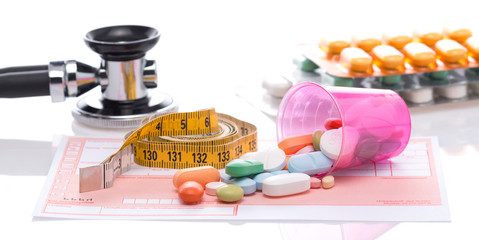 Pillen, Maßband, Diät,