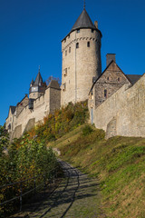 Fototapeta na wymiar Burg Altena im Herbst