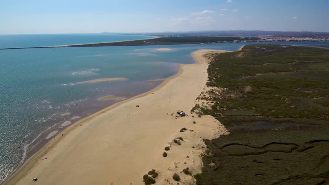 Playa de Isla Canela desde el aire con drone. Video aereo en  playa de Ayamonte (Huelva,Espa&ntilde;a)