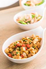 fried tofu with garlic