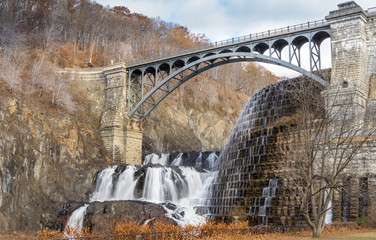 Croton dam in New York © eileen10