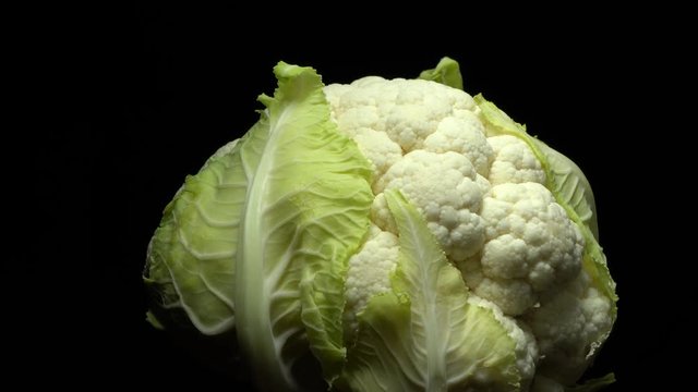 Cauliflower haed dramatic rotation in great detail