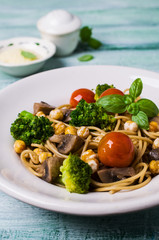 Dark pasta with vegetables