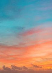 Fototapete Melone Pastellfarben Ozeansonnenuntergang, warmer und cyan-blauer Wolkenhimmelhimmel