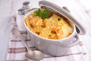 potato gratin with cheese and cream