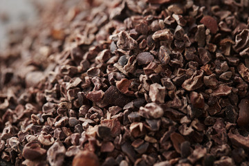 Naklejka premium cacao nibs