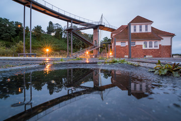 Fußgängerbrücke in Sassnitz auf Insel Rügen Abend
