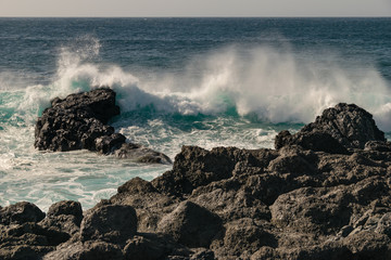 Panorama marino - Onde sugli scogli