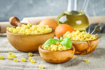 Ditalini macaroni. Pasta rings. Tubettini and thimbles. Anellini.
