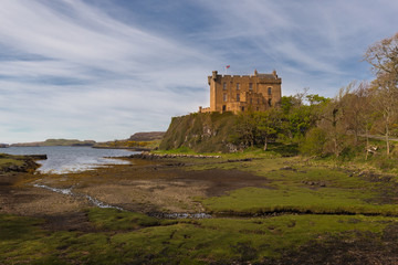 Fototapeta na wymiar Dunvegan castle on the Isle of Skye