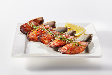 Baked Mussels under Cream Cheese with Caviar