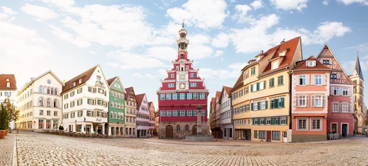 Panorama der mittelalterlichen Stadt Esslingen am Neckar Deutschland Wahrzeichen Rathaus © sculpies
