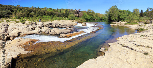 Eau dans les rochers