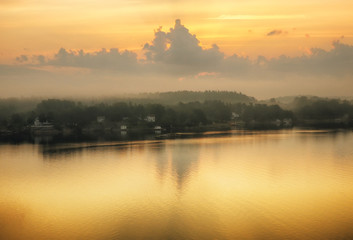 Obraz na płótnie Canvas Island. foggy morning on the islands