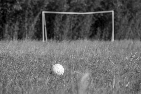 cancha de futbol abandonada