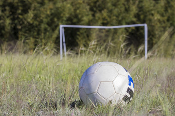 cancha de futbol abandonada © willymona