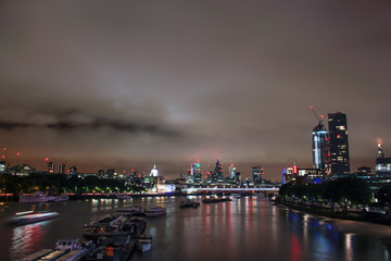 Fototapeta na wymiar London at night