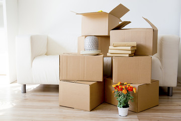 Cardboard boxes - moving to a new house - 182610395