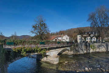 Fototapeta na wymiar Oust ( village en Ariège ) 